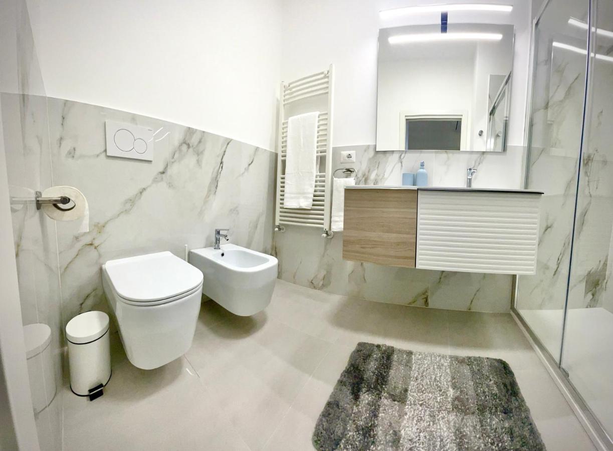 Luxury 2 Bedroom Apartament, Close To San Siro, Fiera And 10 Min Metro To Duomo Μιλάνο Εξωτερικό φωτογραφία