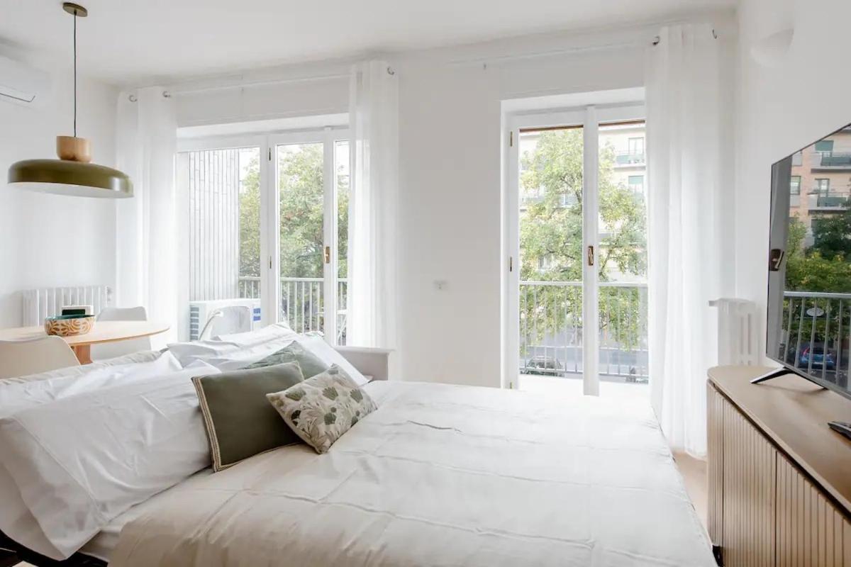 Luxury 2 Bedroom Apartament, Close To San Siro, Fiera And 10 Min Metro To Duomo Μιλάνο Εξωτερικό φωτογραφία
