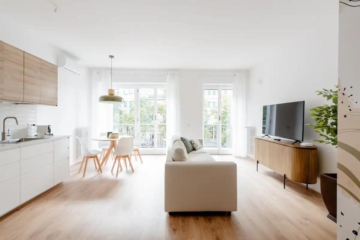 Luxury 2 Bedroom Apartament, Close To San Siro, Fiera And 10 Min Metro To Duomo Μιλάνο Εξωτερικό φωτογραφία